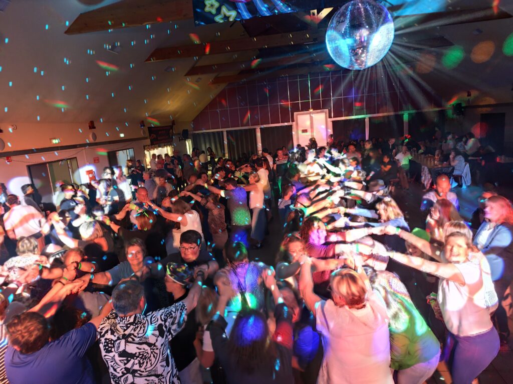 soirée 80 avril 2026 Bonson en fête